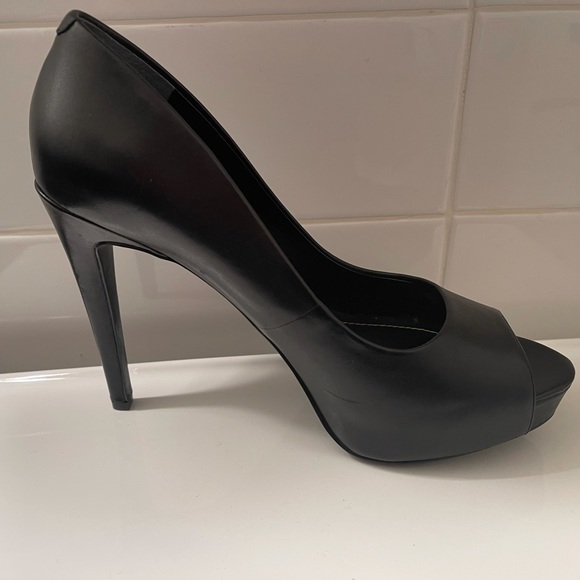 Charles David Fox Peep Toe Pumps - Picture 2 of 5